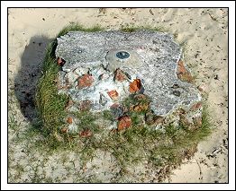 Resterne af fundamentet til den trigonometriske station på Kåverbjerg