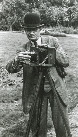 Hugo Matthiessen fotograferet af Harald Langberg i 1949 title=