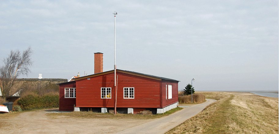 Det tidligere S&oslash;nderho Vagerhus. Nu snedkermester Gustav Petersens v&aelig;rksted