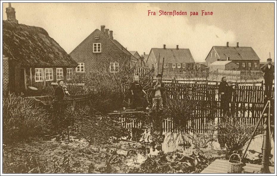 Et oversv&oslash;mmet Nordby efter stormfloden 1909